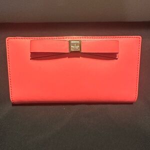 Coraly-Pink Kate Spade wallet. Perfect condition!